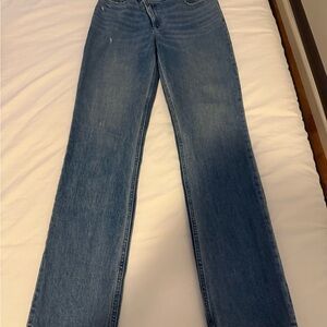 A&F Jeans 90s Straight Ultra High Rise